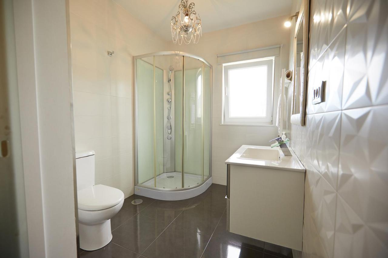 Apartamento En Viveiro Luaran gambar
