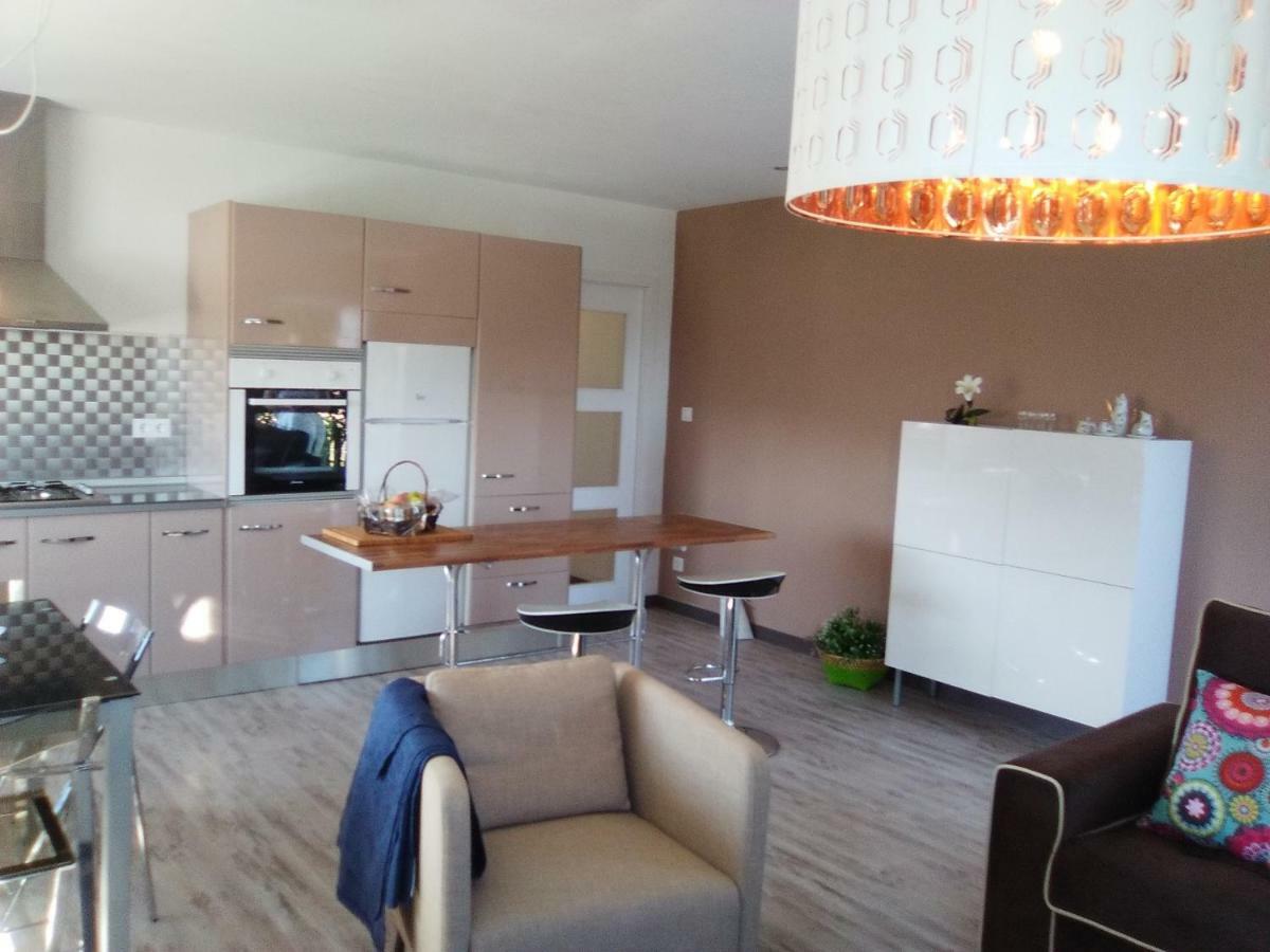 Apartamento En Viveiro Luaran gambar