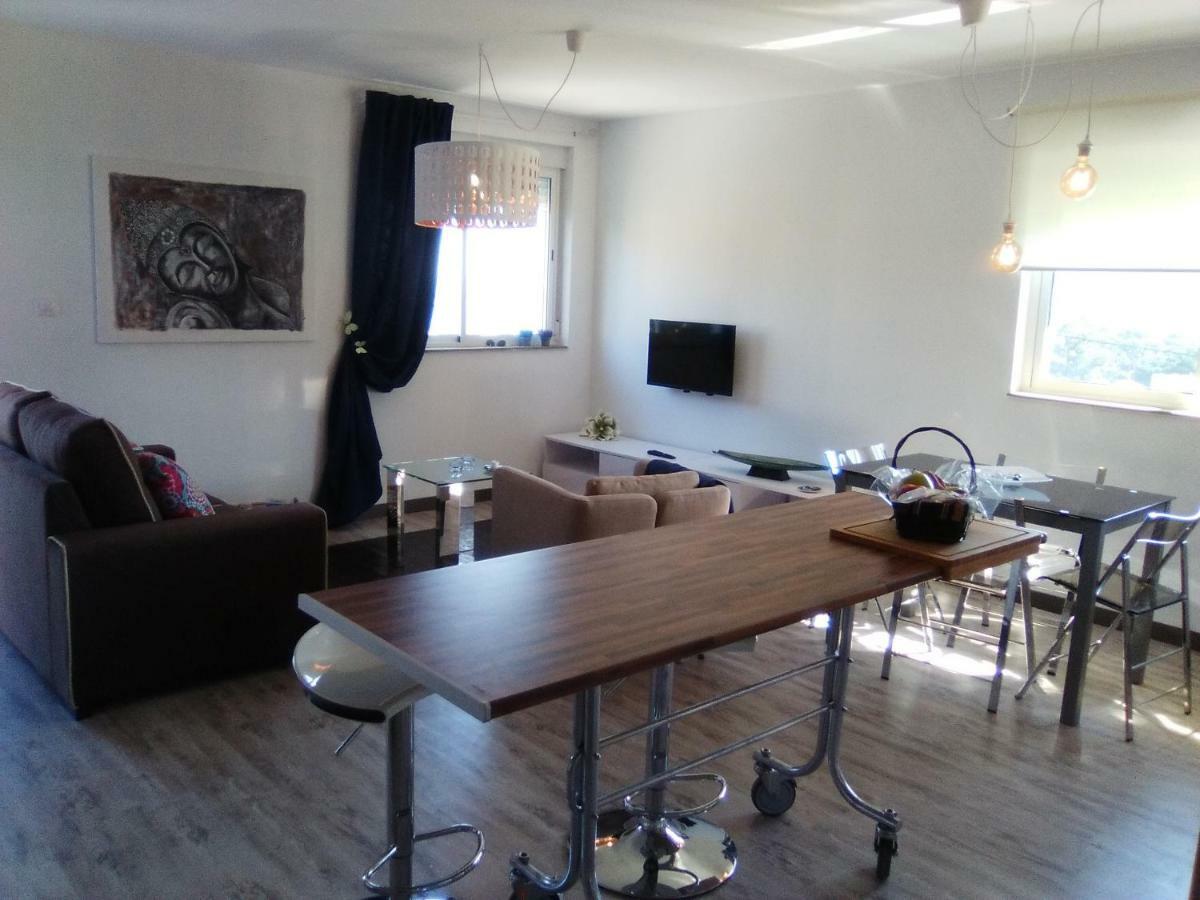 Apartamento En Viveiro Luaran gambar